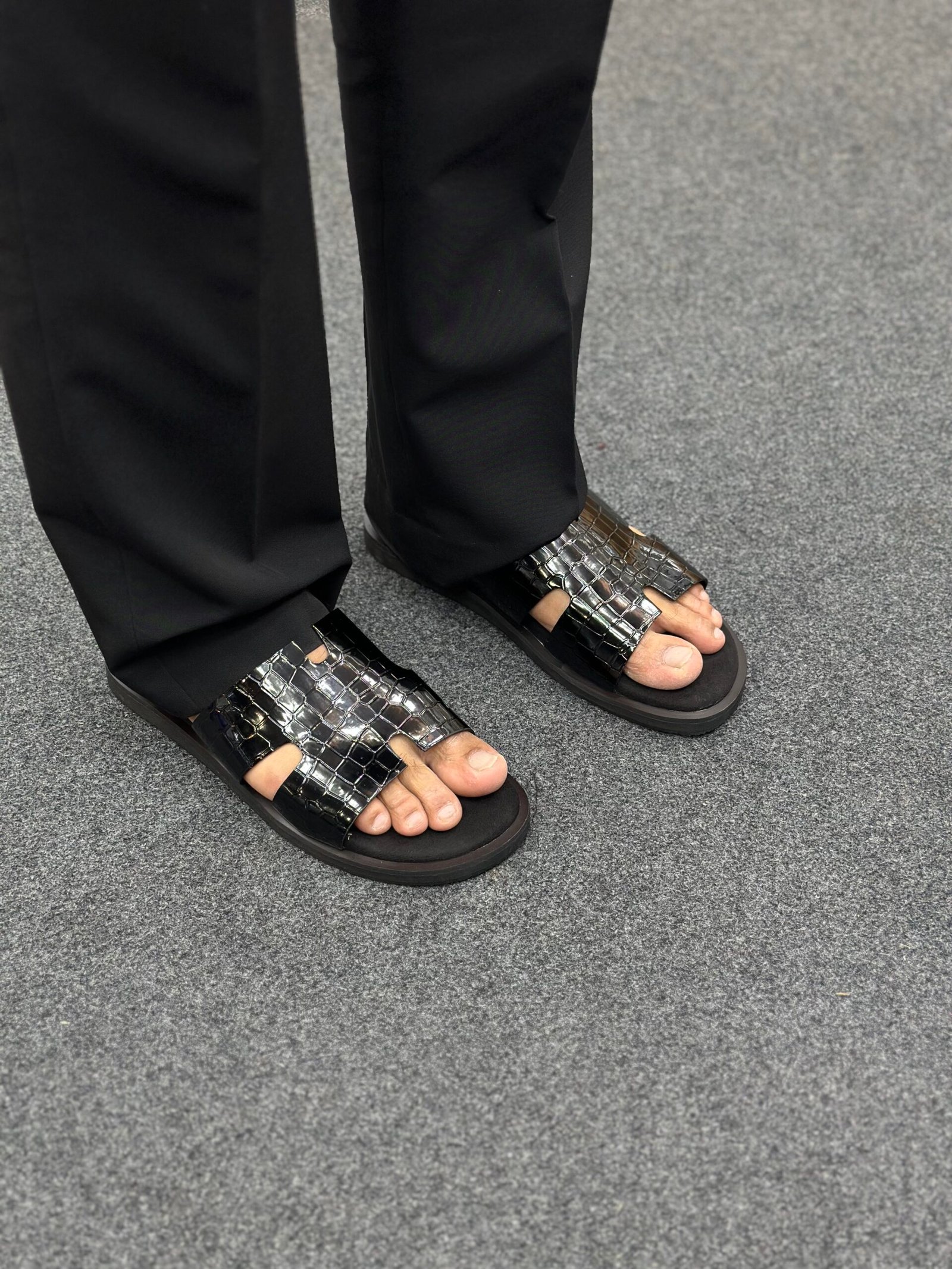 Shining Harmes Black